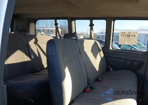 2018 Chevrolet Express 2500 Lt z USA, uszkodzony, nr VIN 1GAWGFFG1J1243527